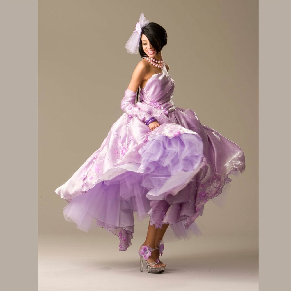 STRAPLESS LAVENDER BALL GOWN - Picture 5 of 13